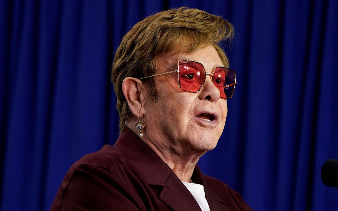 Elton John sente-se “traído” por proposta do governo britânico sobre inteligência artificial