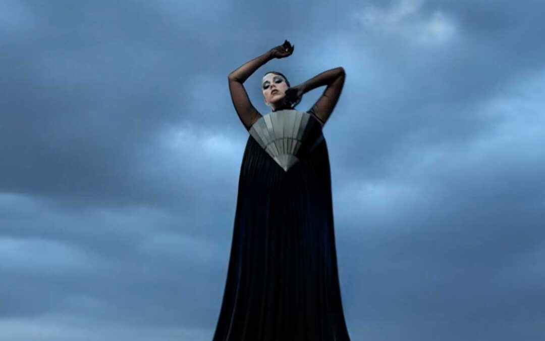 Playlist #47/2025: Músicas novas de Sara Correia, Tate McRae e mais…