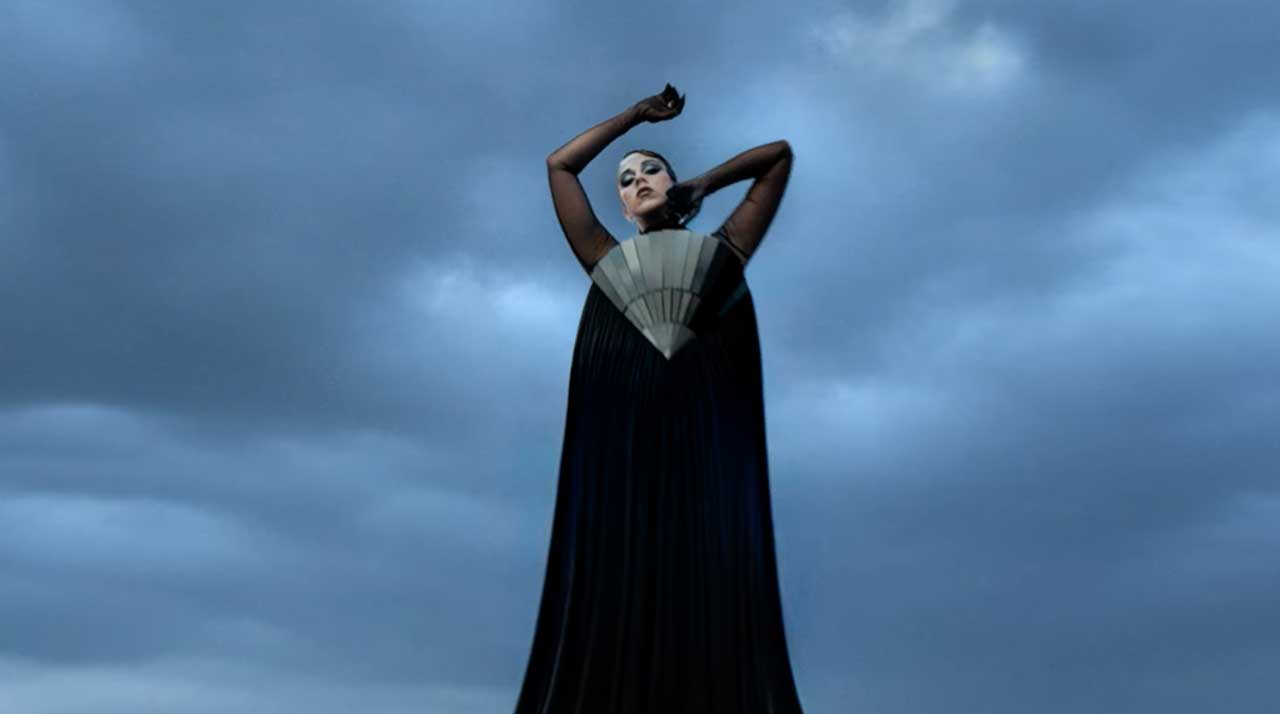 Playlist #47/2025: Músicas novas de Sara Correia, Tate McRae e mais…