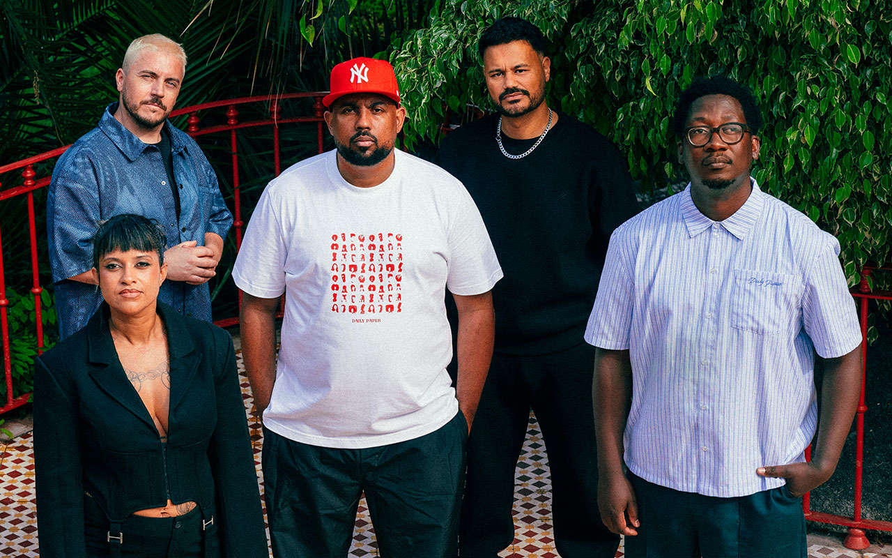 Buraka Som Sistema regressam com “Puro Mambo” após mais de uma década